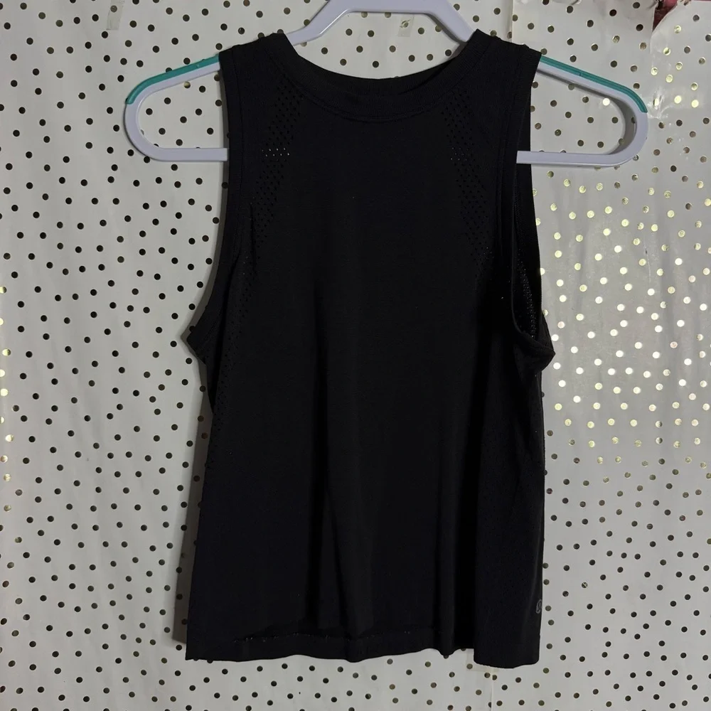 Lululemon Black Sleeveless Women's Top